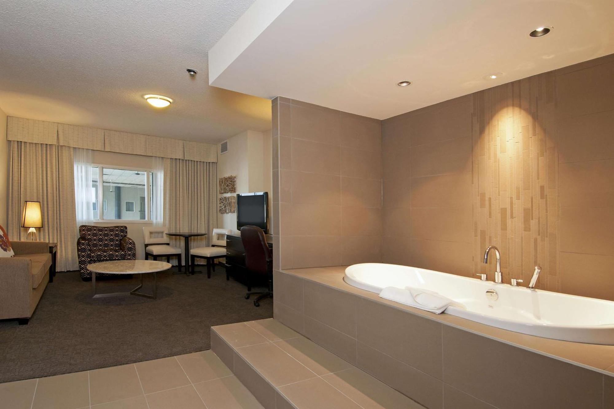 Coast Kamloops Hotel & Conference Centre Eksteriør billede